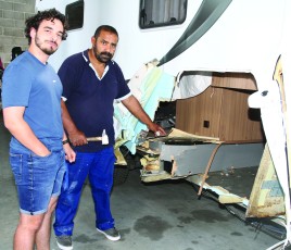 MJC camping-car endommagé