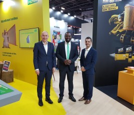 De g. à d. : Jorge Sala, VP Automotive Aftermarket Europe, Cédric Dackam, Pdt et DG Automotive Aftermarket Monde, Philippe Astier, Directeur Commercial Automotive Aftermarket. France et Benelux.