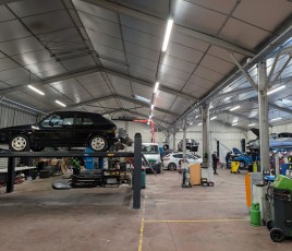 NeoCar Nantes loue une partie de ses locaux à des partenaires qui amènent du trafic sur le site.