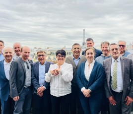 Francis POUSSE et Nichade PIARALY Stations-service Mobilians