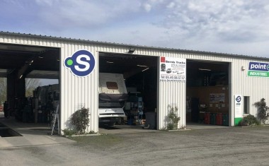 POINT S