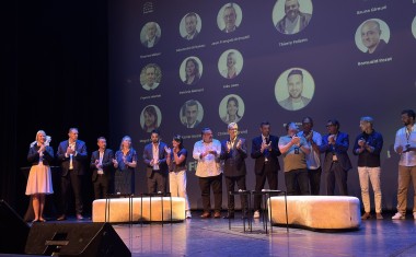 Toute l'équipe dirigeante Five Star ainsi que le conseil d'administration ont accueilli sur scène les participants du congrès 2025.