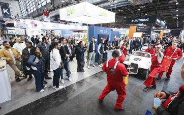 Equip Auto 2025 parade