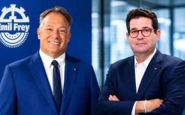 De gauche à droite, Stéphane Caldairou et Hervé Miralles (Emil Frey)