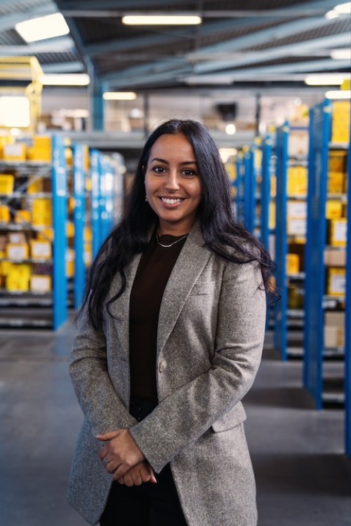 Latifa Sebbah, Responsable Marketing Produit & Communication chez Hella