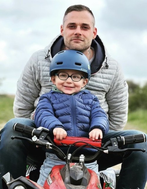 KEVIN MARCHAND avec son fils