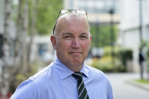 Étienne Gyongyosi, chef de produit batteries chez Bosch