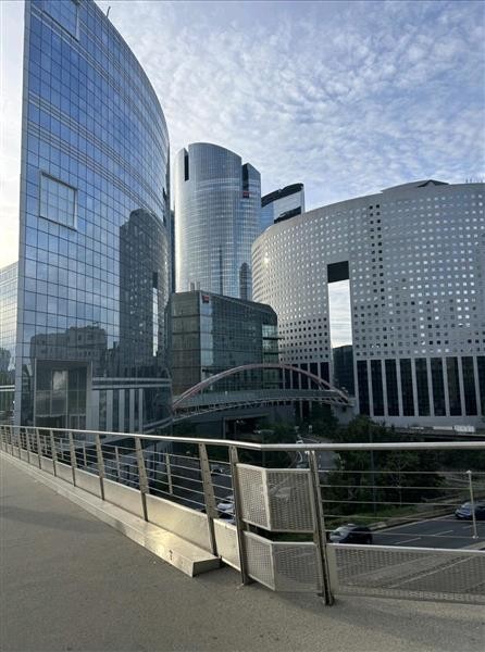 FNA LA DÉFENSE exterieur