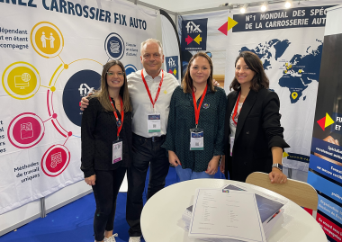 Christophe Petrynka (CESVI France), aux côtés de Laurie Garcia, Céline Sicre et Charlotte Grouillard (Fix Auto).