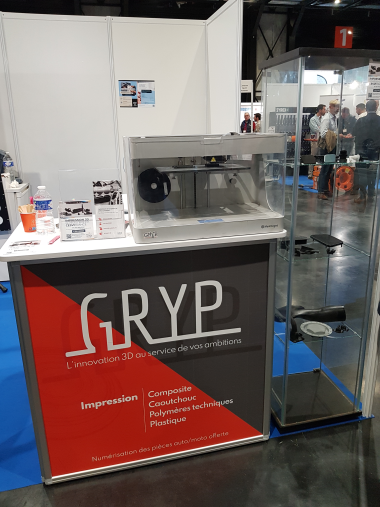 Gryp exposait sur le stand du CESVI une mini-imprimante 3D et quelques pièces imprimées sur ses chaînes de production
