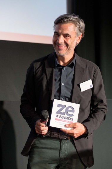 ZE AWARDS