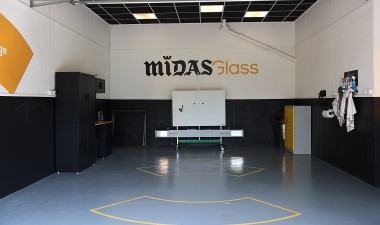 MIDAS-GLASS-INTERIEUR