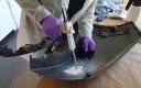 Avec sa vitesse de polymérisation rapide, le PU 9225 SF de Teroson dédié à la réparation des plastiques est l'un des produits Henkel labellisés depuis le plus longtemps par CESVI France.